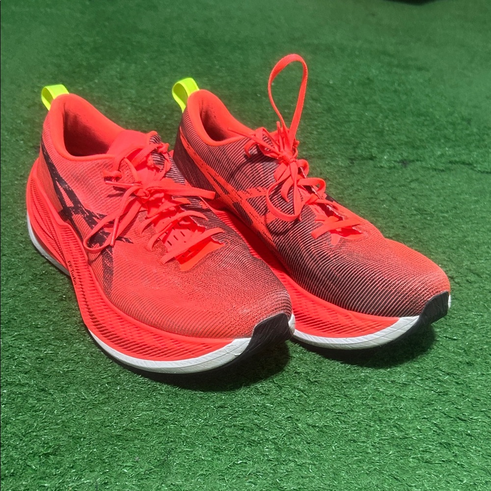 ASICS Superblast